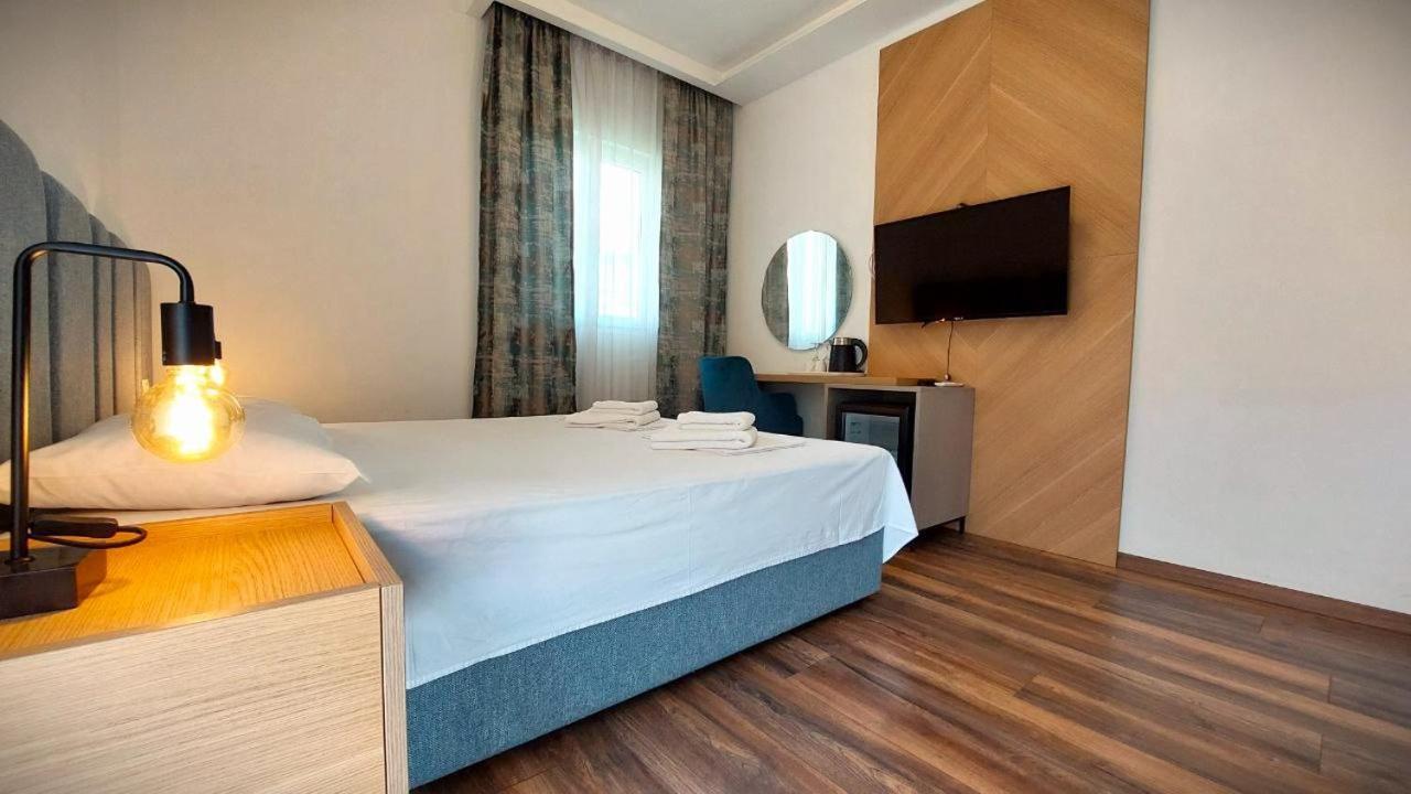 Apartments Mara Lux Budva Exterior foto